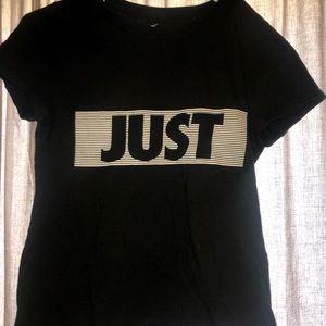 Girls Nike Tee